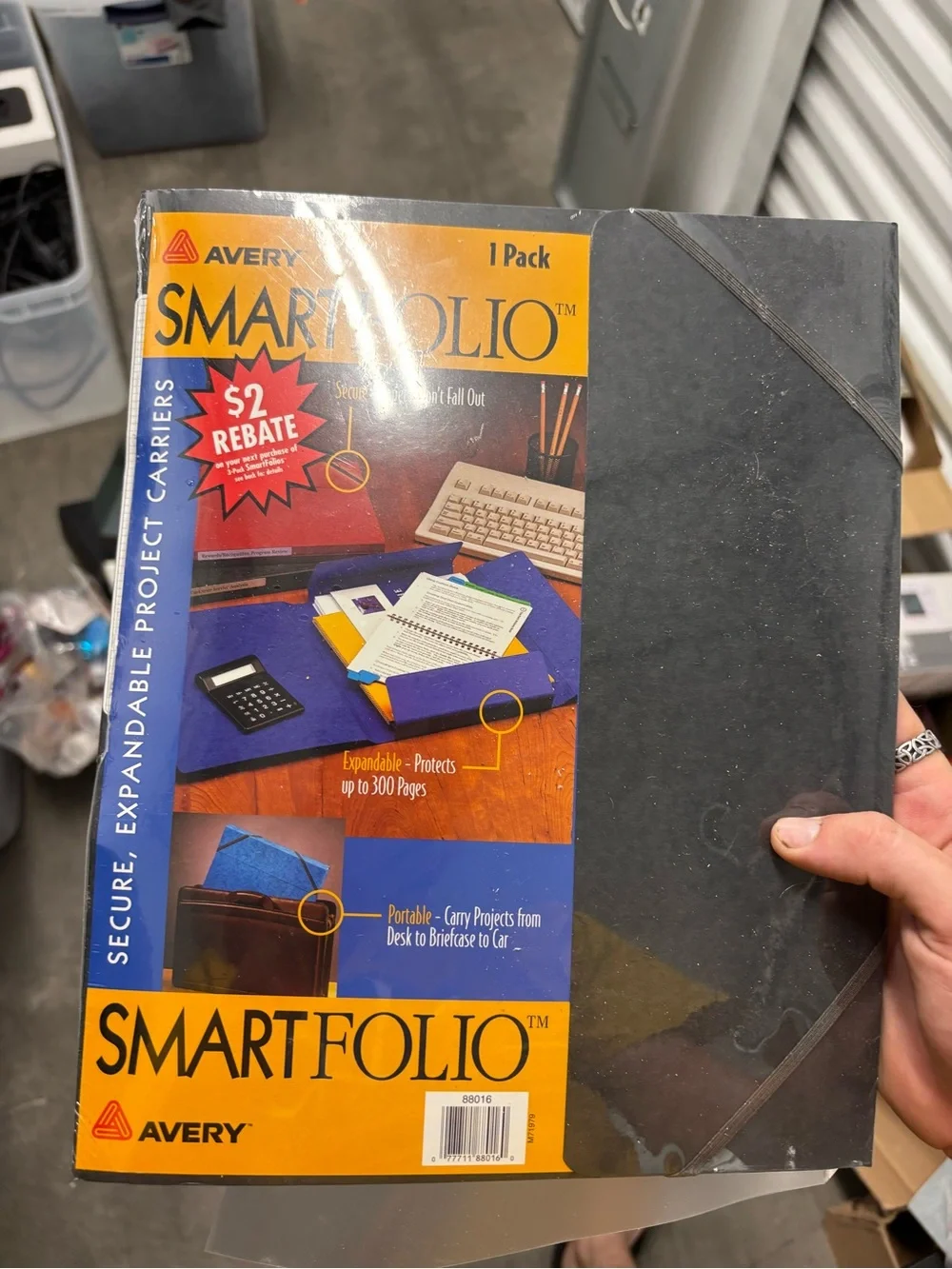Avery SmartFolio Letter Expandable 13-Pocket File Wallet Black 88016